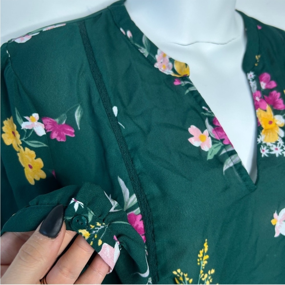 OLD NAVY Dark Green Floral Print Georgette Swing Blouse Size Medium - Picture 6 of 10